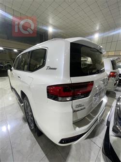 تۆیۆتا لاند کروزەر